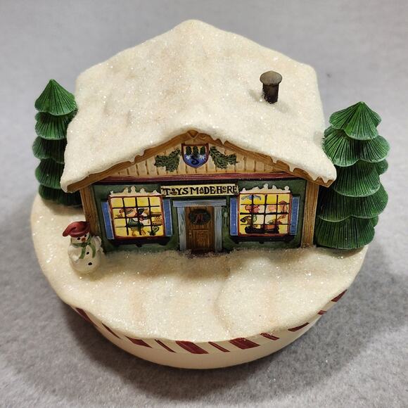 Our America Gift SANTA'S WORKSHOP #8041 By Debbie Mumm Candle Topper Collection - Picture 6 of 13